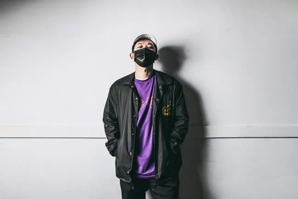 教练夹克怎么搭配  看潮男教你怎么搭配好教练夹克与卫衣