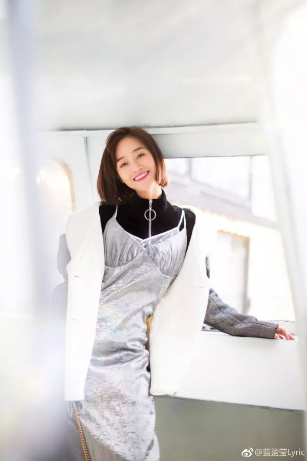 叠穿衣服搭配   秋冬学会叠穿你就能美出新层次哦