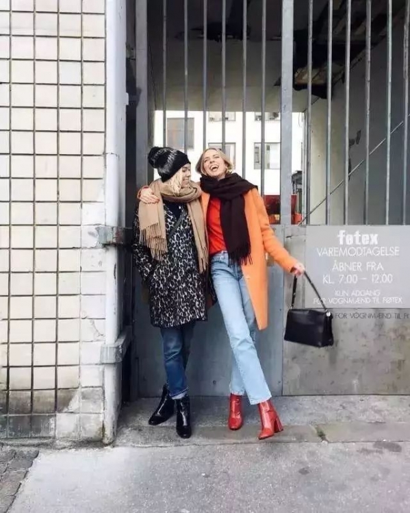 围巾的各种围法  如何能把一条围巾戴出多种范儿