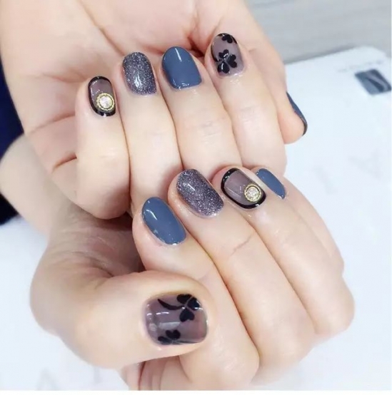 冬季显手白美甲图片 这三款美甲颜色你值得拥有