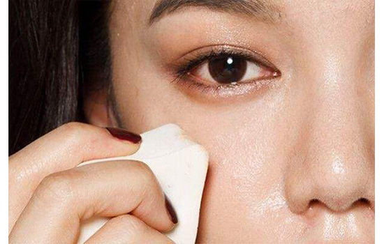 遮瑕膏什么时候用 底妆前还是底妆后