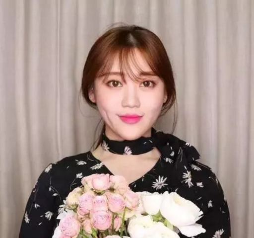 少女妆容画法步骤图解 两款粉色少女妆化妆步骤