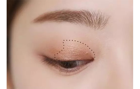 约会妆怎么画 让人移不开视线的眼妆