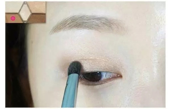 日常眼妆的画法步骤图片 简单却不单调