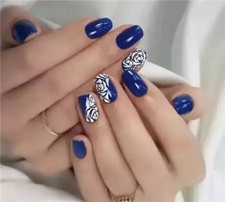 什么颜色的美甲显白 显白美甲图片大全