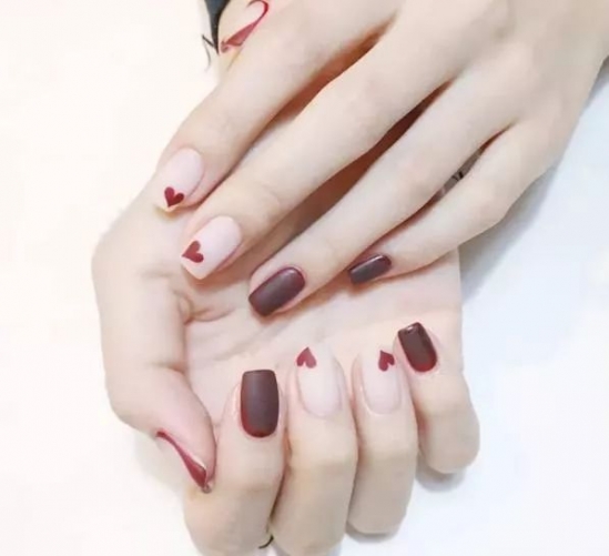 磨砂美甲图片大全 秋冬哑光磨砂美甲图片