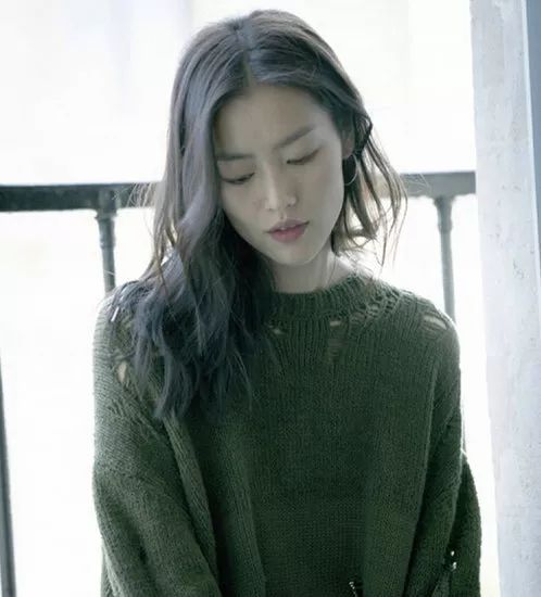 黑发染什么颜色好看 染这几款发色简直美爆了