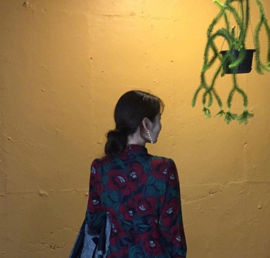 低丸子头图片 来扎一款气质随性低丸子头吧
