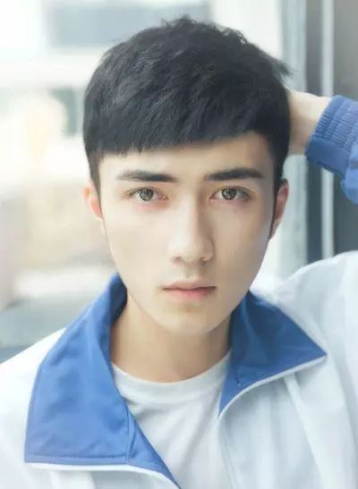 2024潮流男生发型 全新2024男生最夯发型推荐