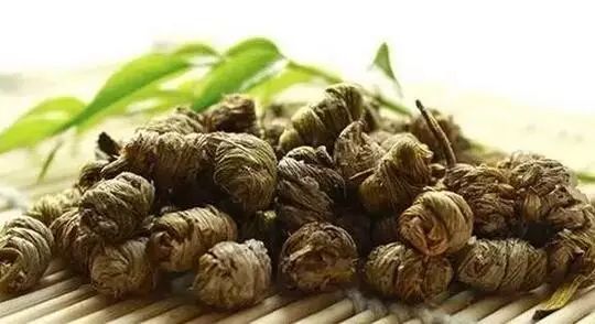 吃铁皮石斛的功效 男女吃铁皮石斛功效各不同
