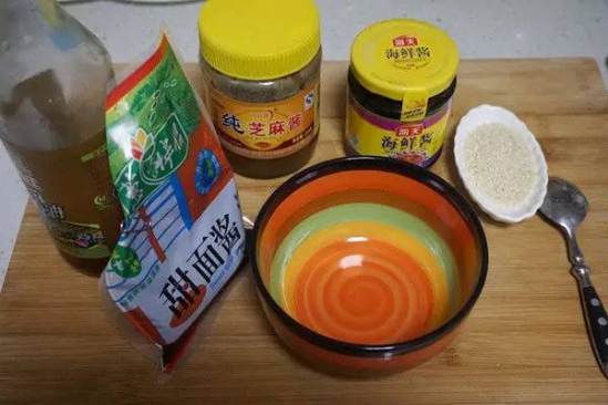 自制酱香饼的家常做法 一吃就上瘾的酱香饼做法