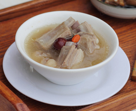 养颜美容食谱 女人每天喝这些，别用面膜啦