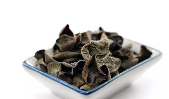 木耳泡久了会中毒吗 关于饮食木耳常见问题分析