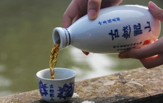 黄酒如何加热 冬天教你怎么温煮黄酒