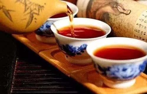 高血压喝什么好 每天喝这俩种饮品降血压