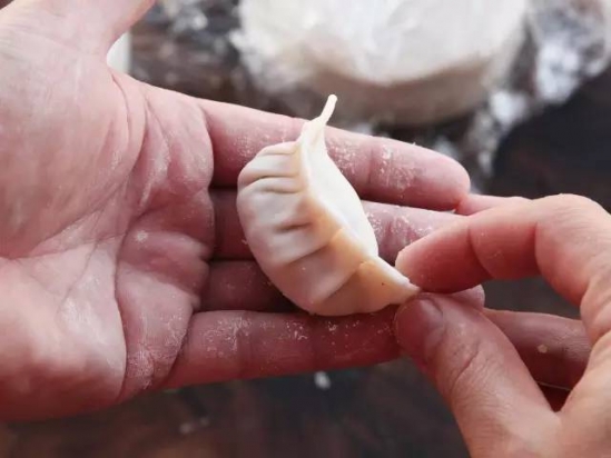 饺子的家常做法 饺子这样做简直好吃棒了