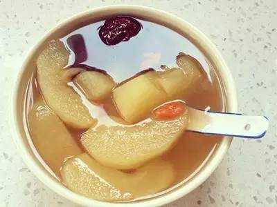 苹果煮熟吃的好处 苹果煮熟居然有这么大的作用