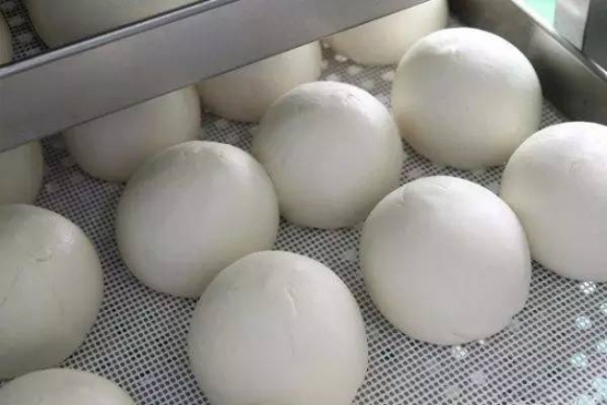 包子发面技巧 1分钟教你学会蒸出松软大包子