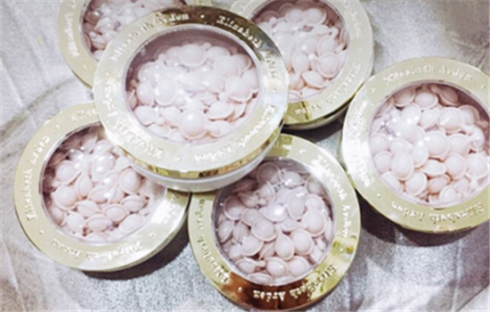 雅顿粉胶是什么 你肌肤的修护膜