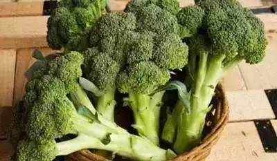 对女人抗皱好的食物 吃这些食物让你皱纹轻松祛除