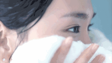 护肤小常识 慢点儿！护肤姿势要到位！