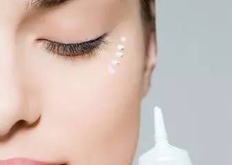 眼部出现细纹怎么办 解决眼部细纹的好方法