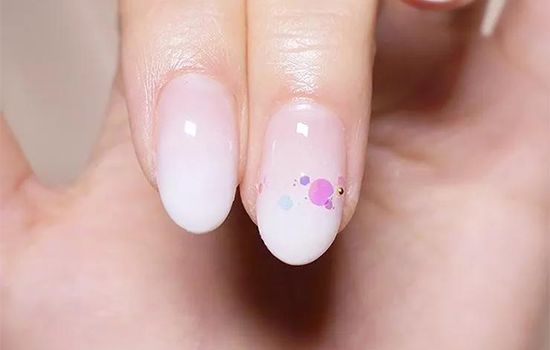 渐变美甲的做法 渐变法式美甲教程 简约舒适style