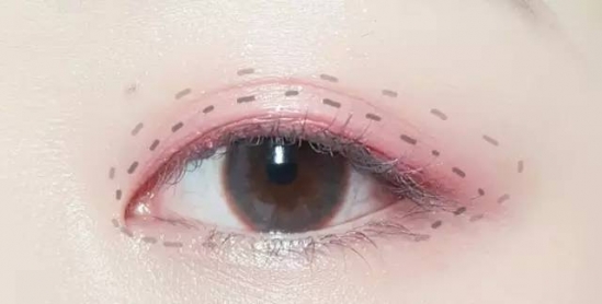 新手眼影的画法教程 新手如何画出好看的眼影