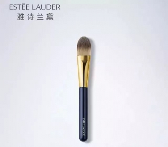 怎样化妆好看又自然 80块粉底贵妇效果，竟是因为它