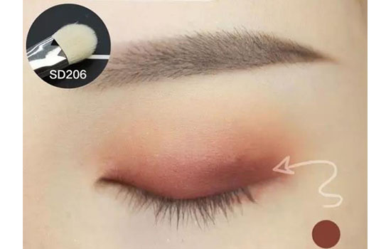 红棕色哑光烟熏眼妆教程 最简单最撩人