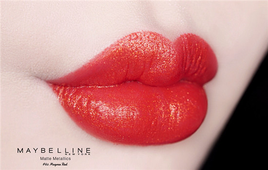 美宝莲金属唇膏试色 日常也可用的金属色口红
