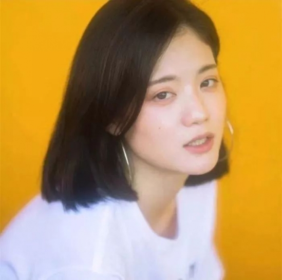 女生发型图片2024潮流  这几款最不挑人还显年轻