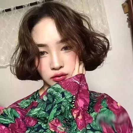 2024韩式短发发型图片 2024年流行什么短发