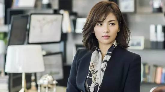 三十岁女人显气质发型 这8款发型太美了