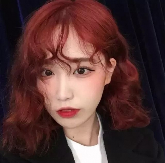 泡面头发型图片女生 这款发型比丸子头还减龄
