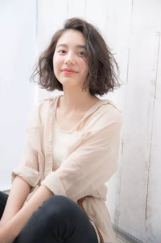 2024最新流行发型女 这几款发型让你瞬间提升颜值