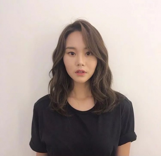 脸大的人适合什么刘海 这5款真的超显瘦