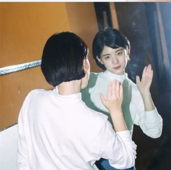 女生什么发型显脸瘦 多款女生显脸瘦发型推荐
