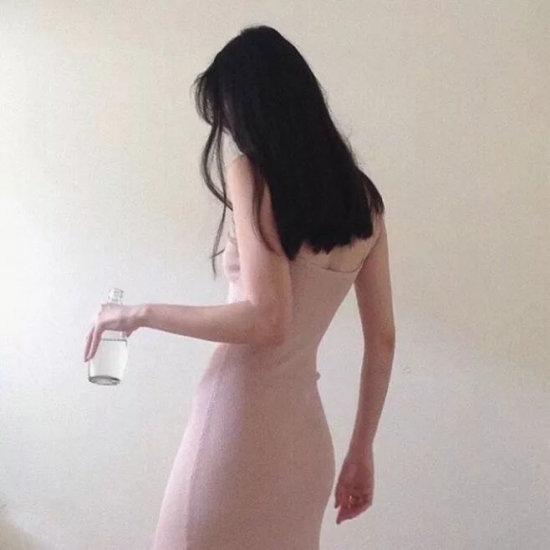 黑发女生适合什么发型 多款好看的女生黑发发型