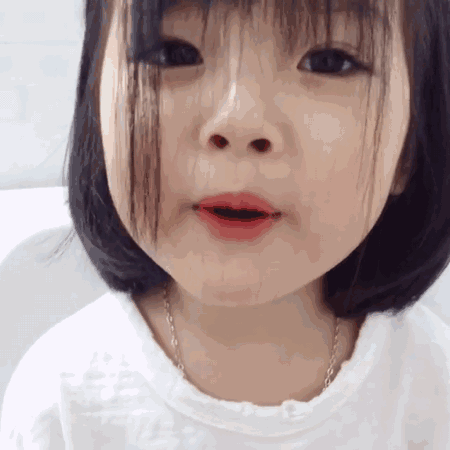 今年流行的短发发型女 这8款剪完就变美