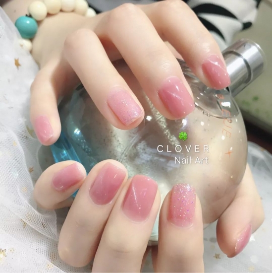 适合短指甲的美甲图片 这些款没得跑了