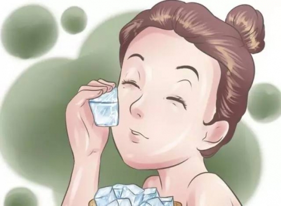 正确的护肤顺序 先涂眼霜还是先涂乳液