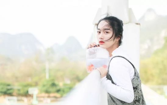 盐水洗脸的好处 教你如何用盐水洗脸