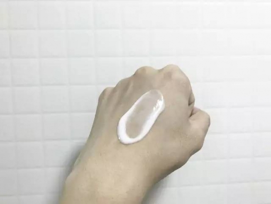 油痘肌适合什么护肤品 这些都是适合油痘肌的护肤品