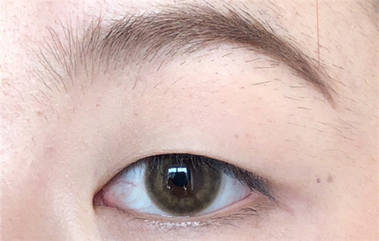 单眼皮眼妆的画法步骤图片 单眼皮也能画出好看的眼妆呀