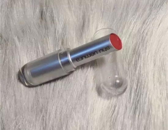 夏天适合什么口红颜色 还不快换个唇色