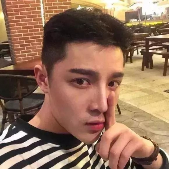 男生夏天适合什么发型 这5款很受欢迎