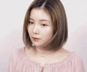 短发怎么打理更特别 不妨试试内扣吧