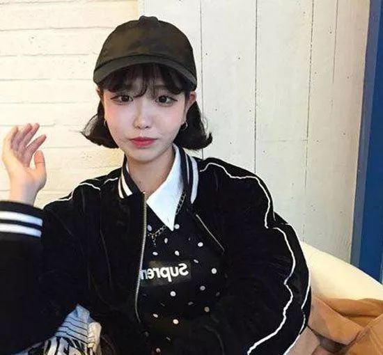2024年流行什么短发女 看了你还敢剪短发吗