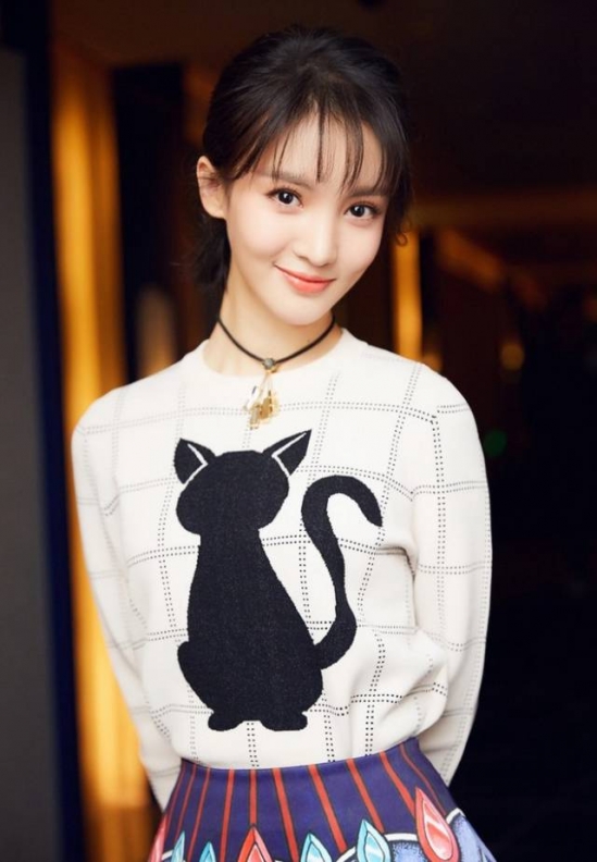 2024女生流行发色 这几款发色超显肤白